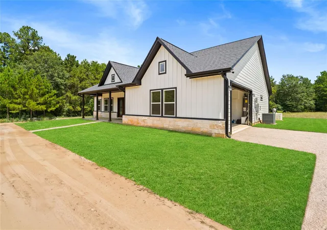 4th image of 21203 Peach Wood Ct, Cleveland, TX 77328 | MLS# 91335036