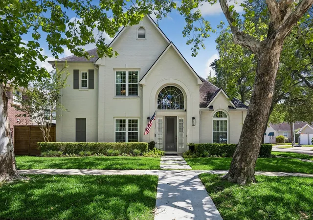 Homes for sale in West University Place, TX | 4131 Sunset Blvd, West University Place, TX 77005 | MLS# 18538424