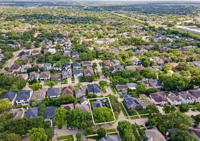 Homes for sale in West University Place, TX | 4131 Sunset Blvd, West University Place, TX 77005 | MLS# 18538424