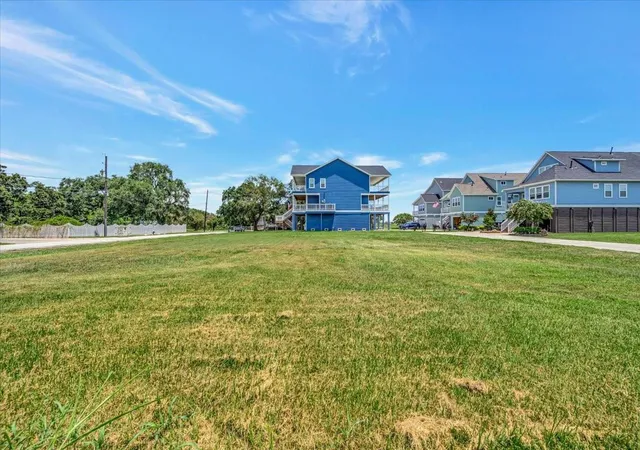 Photo 3 of Land for sale at 0 Hall St Lot 5, Seabrook, TX 77586 | MLS# 87923769 | Listing updated on 2026-08-06