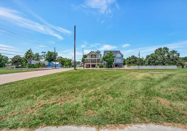 Photo 4 of Land for sale at 0 Hall St Lot 5, Seabrook, TX 77586 | MLS# 87923769 | Listing updated on 2026-08-06