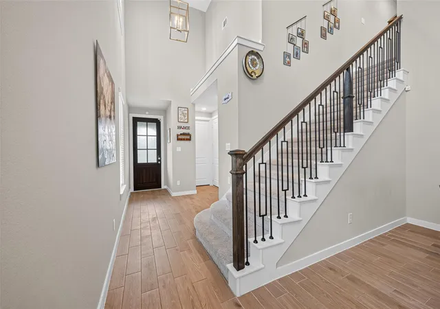 Photo 3 of Single family home for sale at 866 Sendero Trl, Conroe, TX 77304 | MLS# 8004091 | Listing updated on 2026-09-18