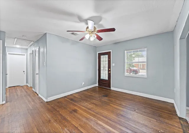 Photo 4 of Single family home for sale at 10401 Bessemer St, Houston, TX 77034 | MLS# 96223167 | Listing updated on 2026-09-21