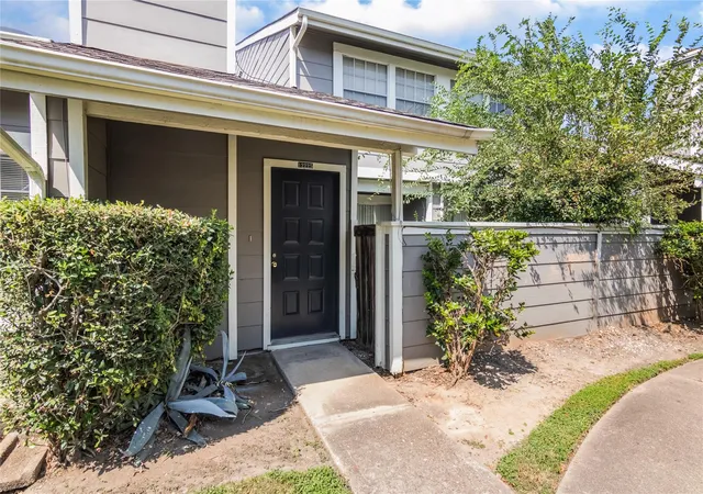 Photo 2 of Condo for sale at 12225 Sandpiper Dr #122, Houston, TX 77035 | MLS# 77210631 | Listing updated on 2026-08-25