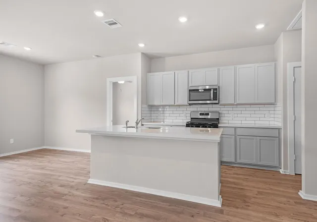 Photo 4 of Single family home for sale at 2514 N Heritage Dr, Dayton, TX 77535 | MLS# 56290652 | Listing updated on 2026-10-05
