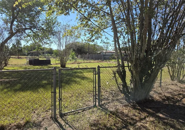 Homes for sale in Hempstead, TX | 1305 2nd St, Hempstead, TX 77445 | MLS# 91935806