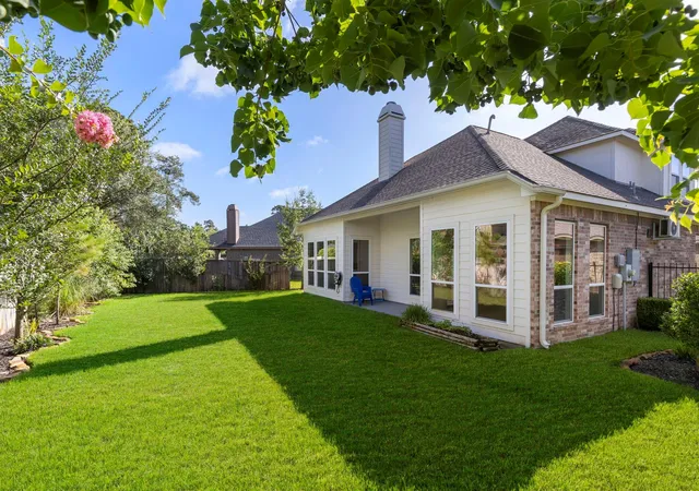 Photo 2 of Single family home for sale at 10 Sagamore Ridge Pl, Spring, TX 77389 | MLS# 85014225 | Listing updated on 2026-09-10