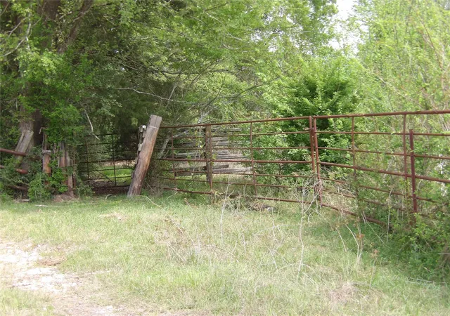 26th image of 968 Cr 3490, Lovelady, TX 75851 | MLS# 52535417
