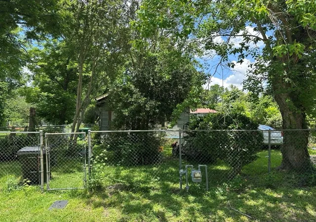 3rd image of 1086 Horne St, Houston, TX 77088 | MLS# 10833630
