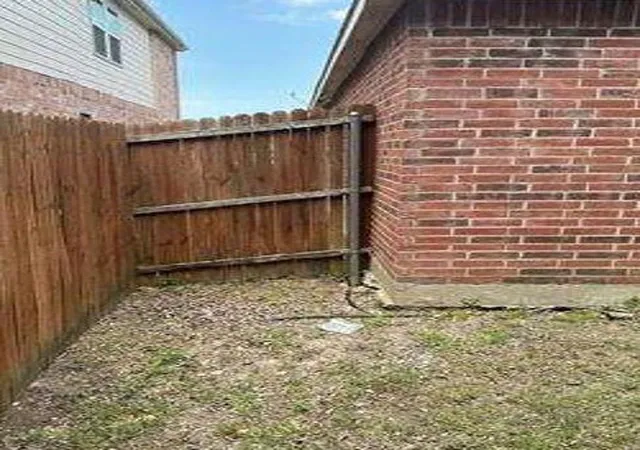 Photo 4 of Single family home for sale at 1725 Megan Crk Dr, Little Elm, TX 75068 | MLS# 65193375 | Listing updated on 2026-07-22