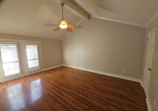 Photo 4 of Townhouse for sale at 4716 Post Oak Timber Dr, Houston, TX 77056 | MLS# 89446444 | Listing updated on 2026-09-05