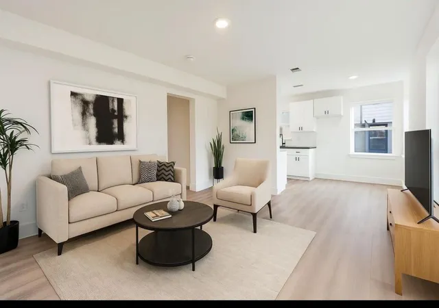 1st image of 2607 Live Oak St, Houston, TX 77004 | MLS# 38480877