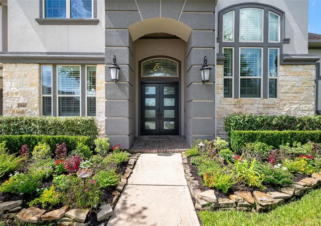 3rd image of 940 Gadston Park Ln, Friendswood, TX 77546 | MLS# 39928776