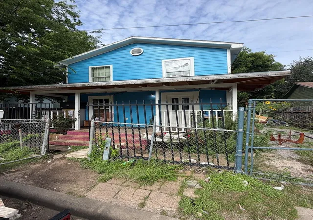 1st image of 3400 Bella Vista St, Houston, TX 77022 | MLS# 48024814