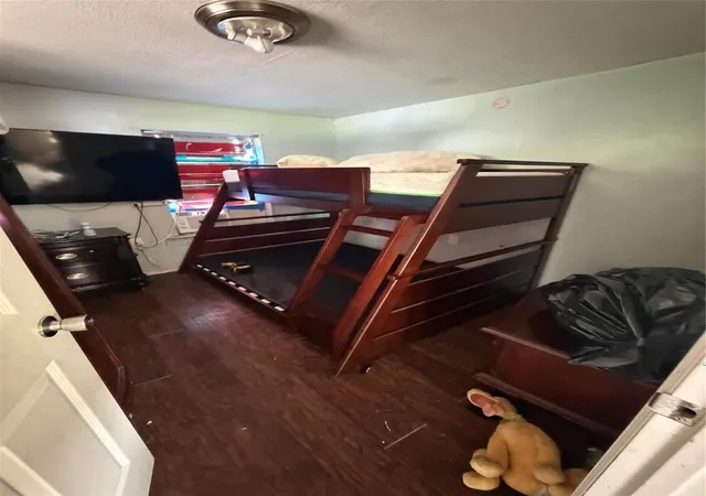 2nd image of 3400 Bella Vista St, Houston, TX 77022 | MLS# 48024814