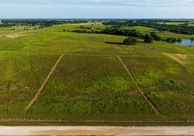 1st image of 8339 Tottenham Rd, Chappell Hill, TX 77426 | MLS# 10477981