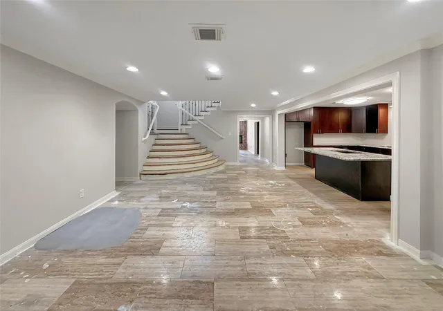 Photo 4 of Single family home for sale at 4319 Woodvalley Dr, Houston, TX 77096 | MLS# 39061422 | Listing updated on 2026-09-08