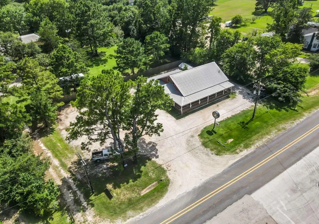 49th image of 203 W Elder St, Colmesneil, TX 75938 | MLS# 24137757