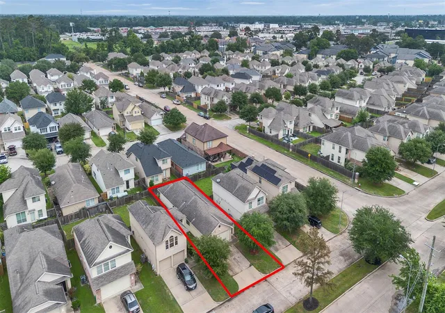 Photo 3 of Single family home for sale at 2650 Bammelwood Dr, Houston, TX 77014 | MLS# 44091445 | Listing updated on 2026-10-05