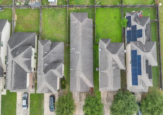 Photo 4 of Single family home for sale at 2650 Bammelwood Dr, Houston, TX 77014 | MLS# 44091445 | Listing updated on 2026-10-05
