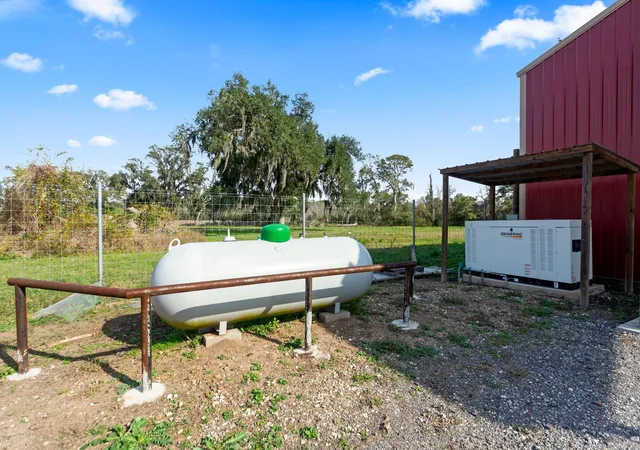 4th image of 4228 County Road 507, Brazoria, TX 77422 | MLS# 27580106