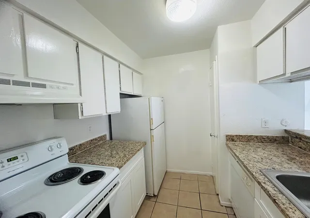 5th image of 9201 Clarewood Dr #284, Houston, TX 77036 | MLS# 35128191
