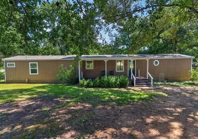 Homes for sale in Bullard, TX | 16091 Cedar Bay Dr, Bullard, TX 75757 | MLS# 94480268