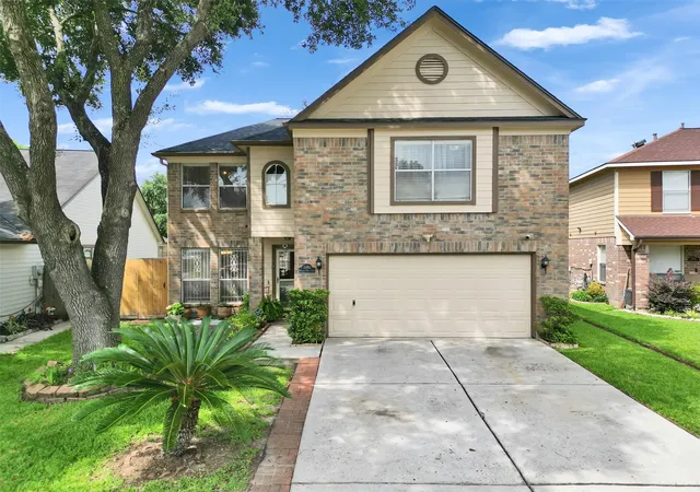 Photo 1 of Single family home for sale at 10811 Meadow Walk Ln, Houston, TX 77067 | MLS# 98948508 | Listing updated on 2026-09-23