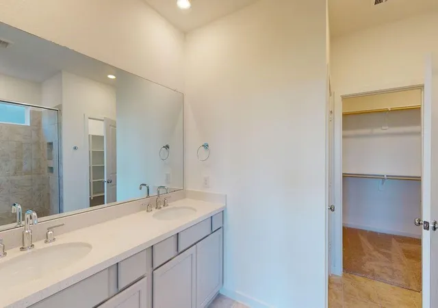 Photo 3 of Single family home for sale at 21943 Tamworth Holw Trl, Cypress, TX 77433 | MLS# 64017001 | Listing updated on 2026-09-11
