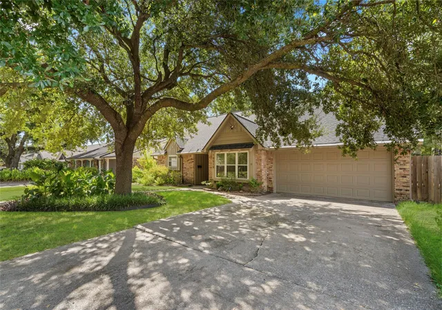 3rd image of 10519 Londonderry Dr, Houston, TX 77043 | MLS# 70736757