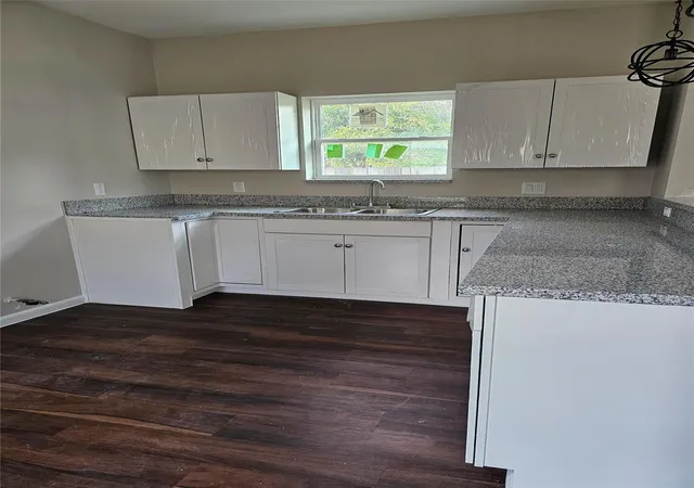 4th image of 9730 Kerr St, Houston, TX 77029 | MLS# 52247518