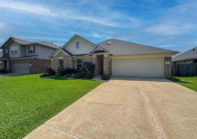 Homes for sale in Manvel, TX | 14 Palmdale Ln, Manvel, TX 77578 | MLS# 41762255