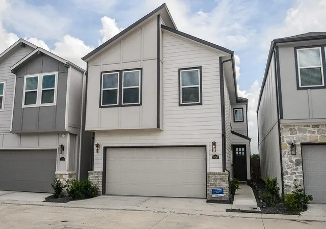 Photo 2 of Single family home for sale at 10047 Cloud Mist Dr, Houston, TX 77080 | MLS# 54751336 | Listing updated on 2026-08-24