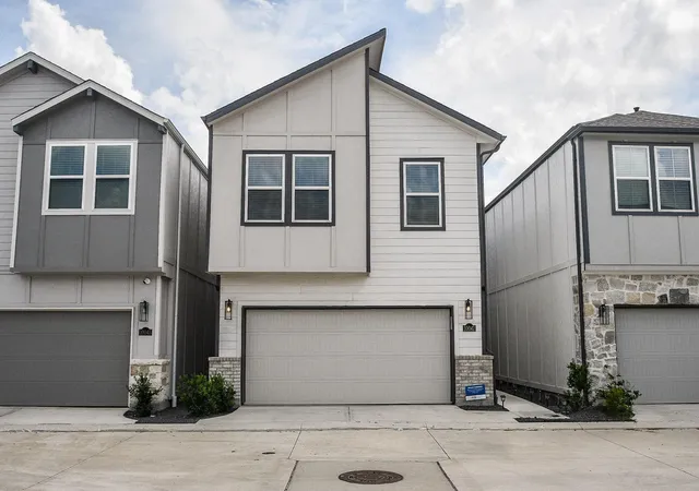 Photo 3 of Single family home for sale at 10047 Cloud Mist Dr, Houston, TX 77080 | MLS# 54751336 | Listing updated on 2026-08-24