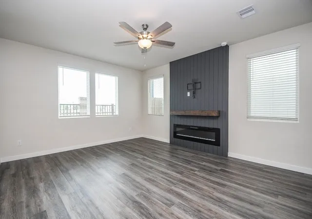 Photo 4 of Single family home for sale at 10047 Cloud Mist Dr, Houston, TX 77080 | MLS# 54751336 | Listing updated on 2026-08-24