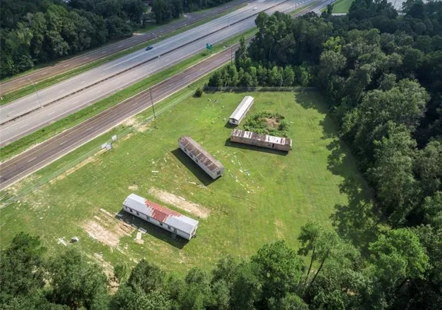 4th image of 1651 Hwy 59 N Byp, Cleveland, TX 77327 | MLS# 8695688