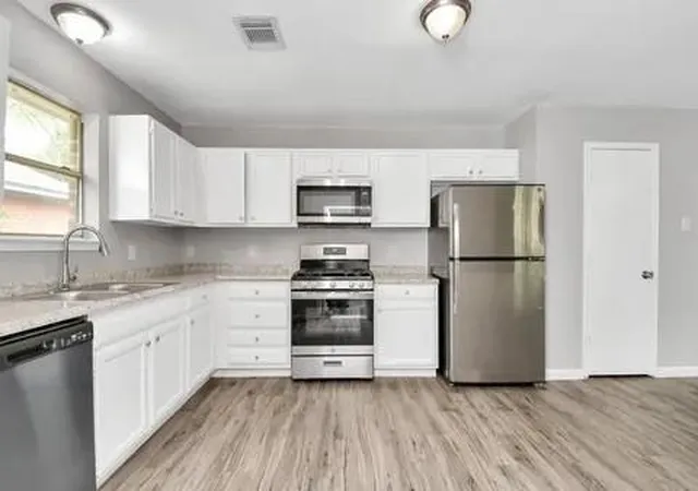 Photo 2 of Single family home for sale at 8106 Claiborne St, Houston, TX 77078 | MLS# 96780920 | Listing updated on 2026-06-27