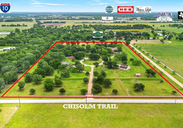 1st image of 530 Chisolm Trl, Wallis, TX 77485 | MLS# 72996278