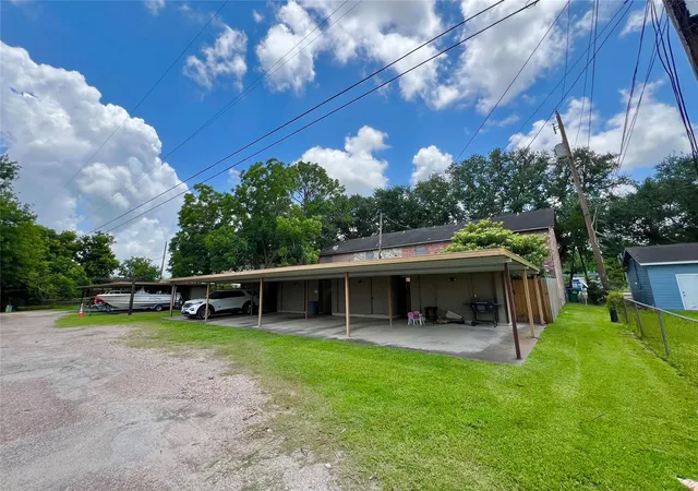 14th image of 1031 1037 N Chenango St, Angleton, TX 77515 | MLS# 96677497