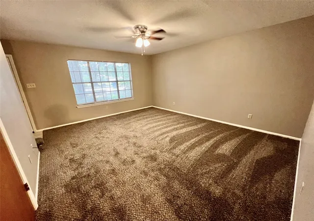 2nd image of 1031 1037 N Chenango St, Angleton, TX 77515 | MLS# 96677497
