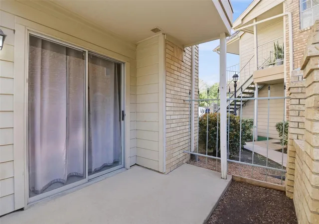 2nd image of 12550 Whittington Dr, Houston, TX 77077
