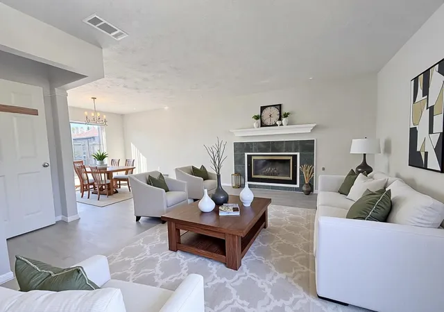 Photo 2 of Single family home for sale at 12715 Middlesbrough Ln, Houston, TX 77066 | MLS# 69022363 | Listing updated on 2026-06-12