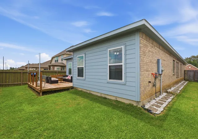 Homes for sale in Baytown, TX | 8002 Brooks Crossing Dr, Baytown, TX 77521 | MLS# 21942450