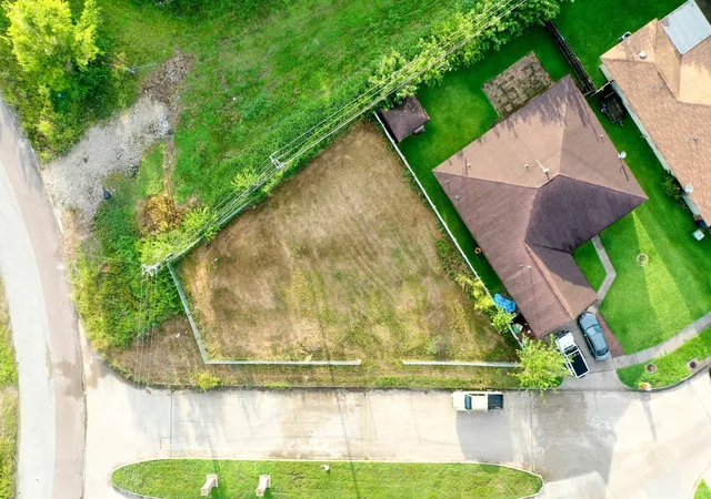 Photo 2 of Land for sale at 0 Bradford Way Dr, Houston, TX 77075 | MLS# 89888460 | Listing updated on 2026-08-25