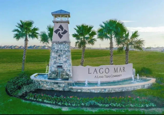 19th image of 13901 Seneca Lake Dr, La Marque, TX 77568 | MLS# 42055122
