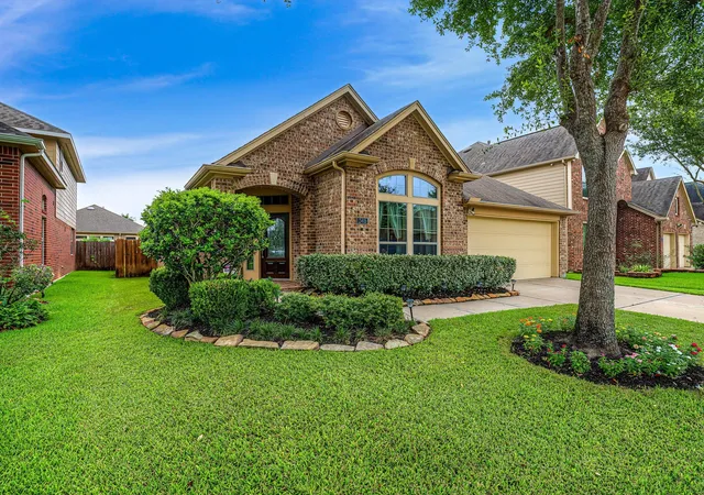 Photo 1 of Single family home for sale at 13415 Mesquite Stone Ln, Richmond, TX 77407 | MLS# 57911414 | Listing updated on 2026-09-18