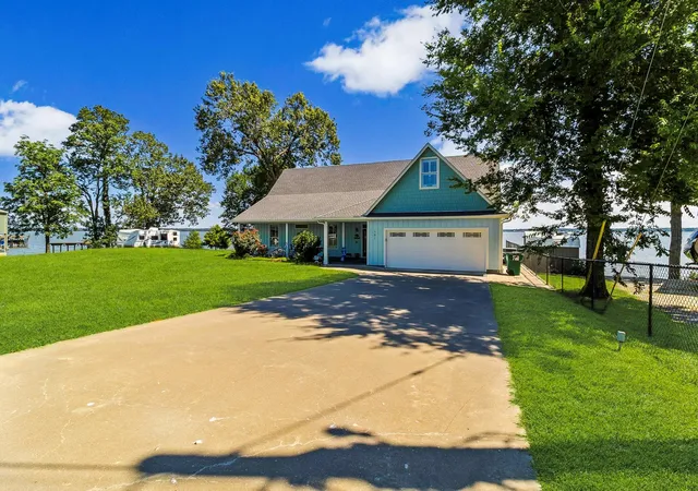 4th image of 151 Key Largo Loop, Pointblank, TX 77364 | MLS# 98908361