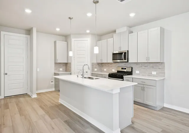 Photo 1 of Single family home for sale at 6332 Sapphire Ocean Dr, Houston, TX 77092 | MLS# 15939128 | Listing updated on 2026-08-07