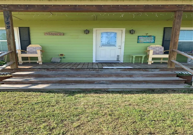Homes for sale in Palacios, TX | 142 Tarpon Dr, Palacios, TX 77465 | MLS# 87399363