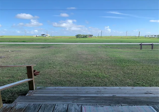 Homes for sale in Palacios, TX | 142 Tarpon Dr, Palacios, TX 77465 | MLS# 87399363